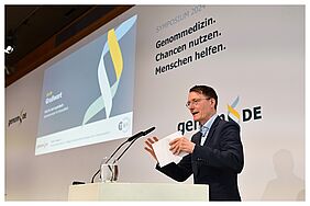 Bundesgesundheitsminister Karl Lauterbach (SPD) auf dem 3. genomDE-Symposium 2024 | Quelle: Volkmar Otto | Copyright: TMF e. V. 