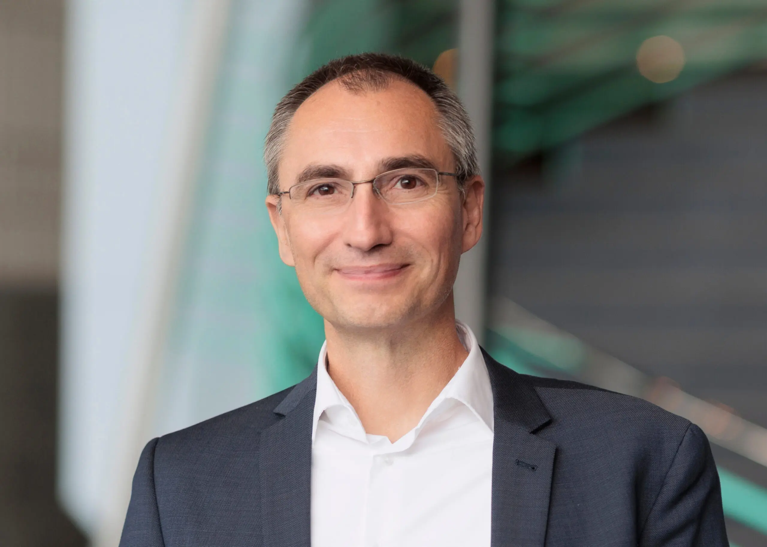 külotsiz xalat ostida